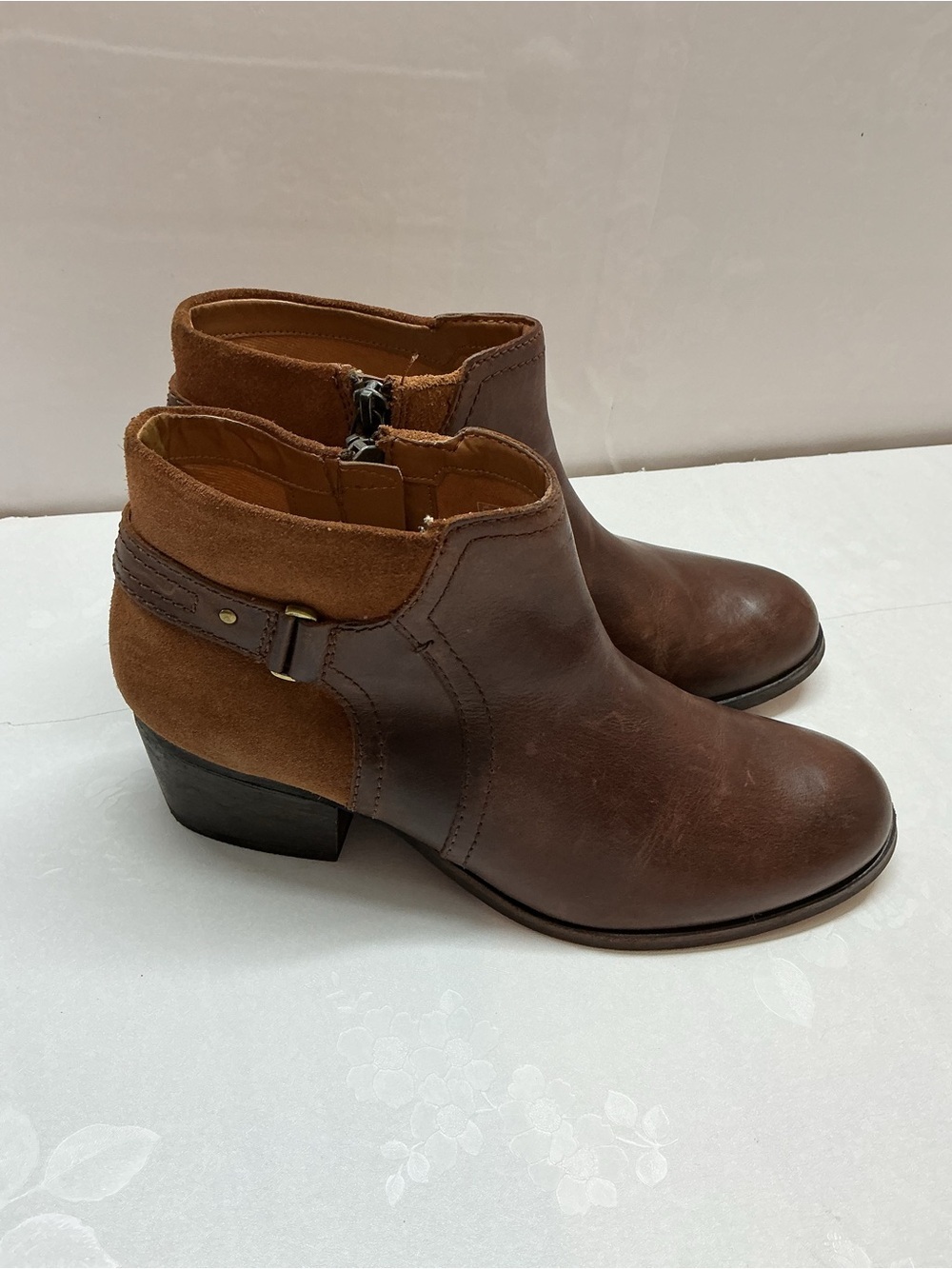 Clark’s Brown Leather & Suede Ankle Booties with Side Zip